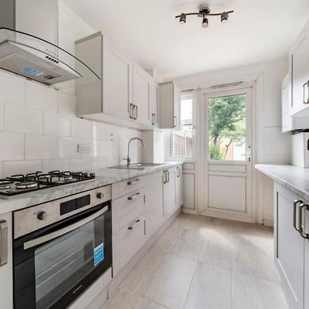 A Luxurious 3 Bed-Terrance House Βίλα Λονδίνο Εξωτερικό φωτογραφία