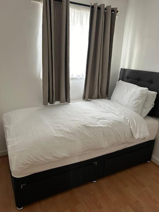 A Luxurious 3 Bed-Terrance House Βίλα Λονδίνο Εξωτερικό φωτογραφία